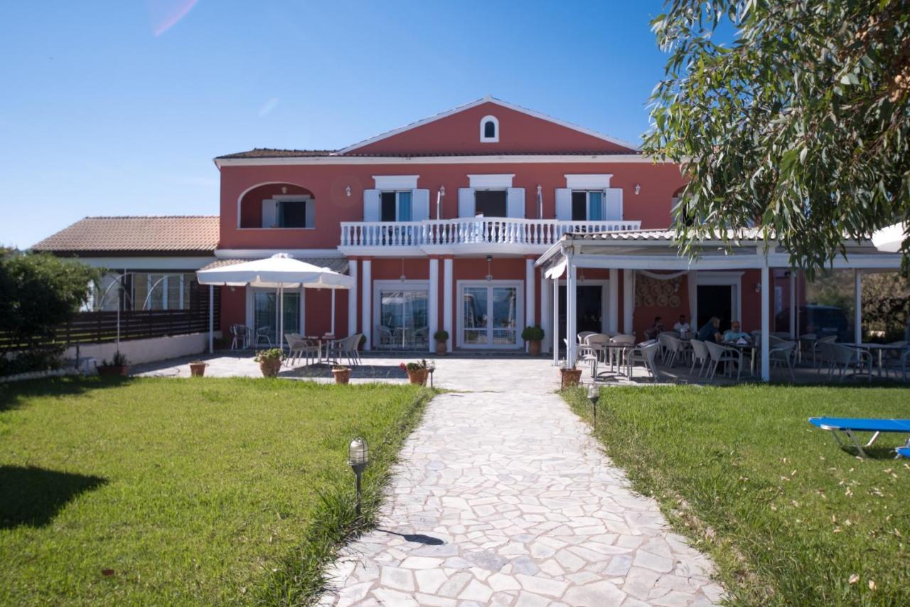 Petrití Christina Beachfront Rooms By Hotelius מראה חיצוני תמונה