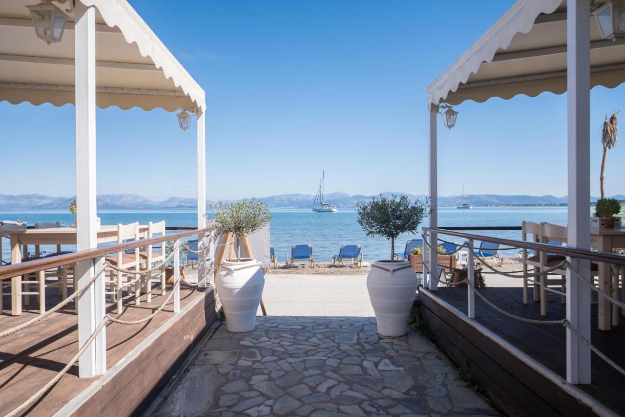 Petrití Christina Beachfront Rooms By Hotelius מראה חיצוני תמונה