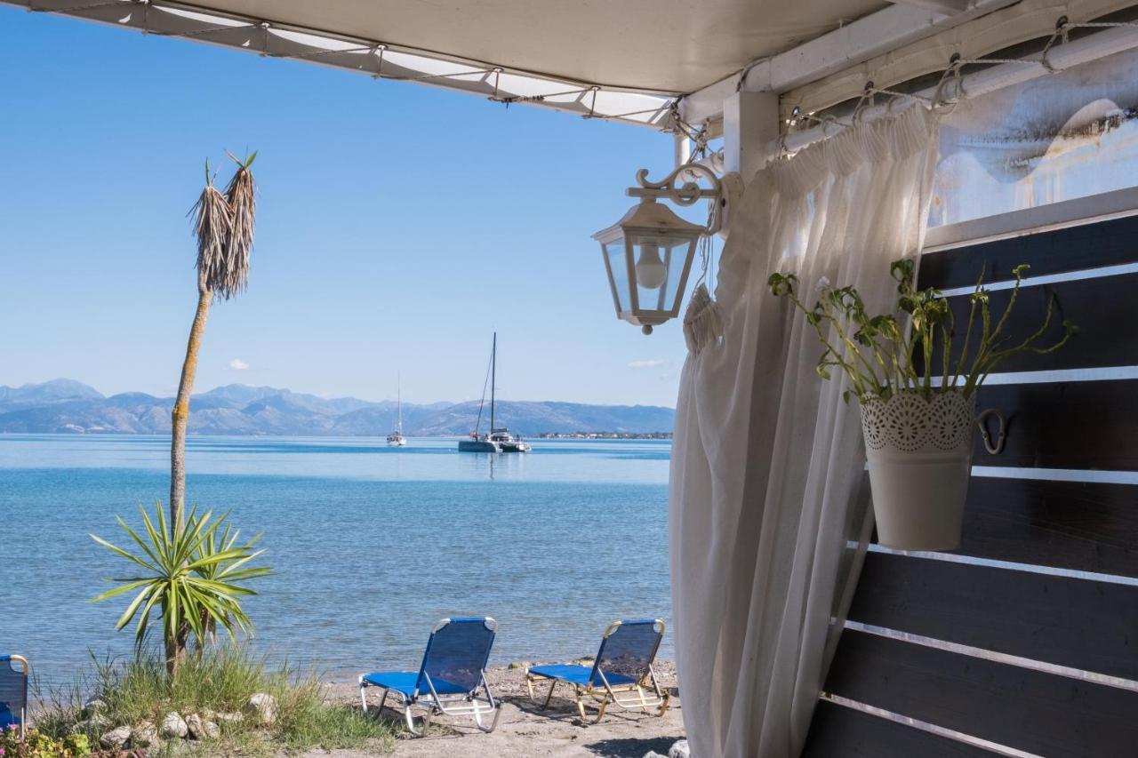 Petrití Christina Beachfront Rooms By Hotelius מראה חיצוני תמונה